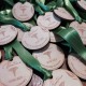 Tag di legno tondo da 35mm da personalizzare per bomboniere laurea